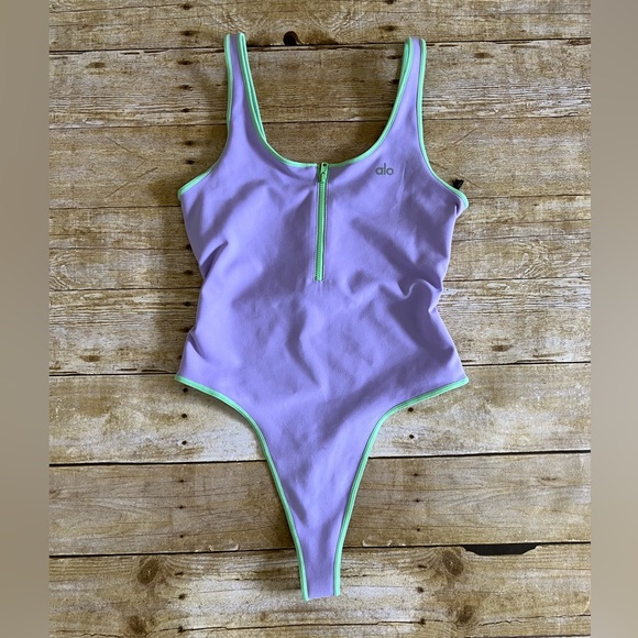 NWT Alo Yoga Supernova Bodysuit in Violet Skies/Ultramint - Picture 6 of 7